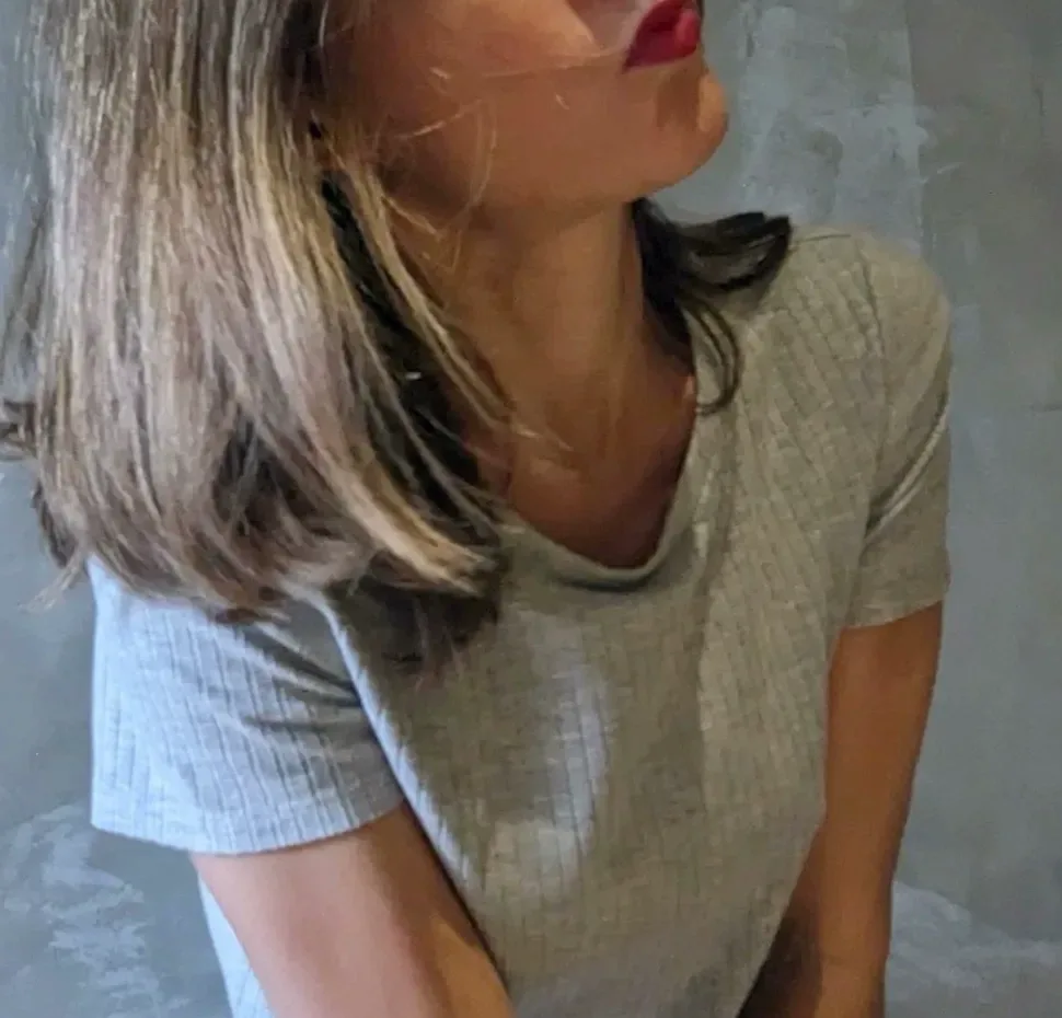 Chiara, 33