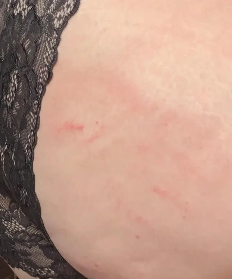 Jacqueline, 28