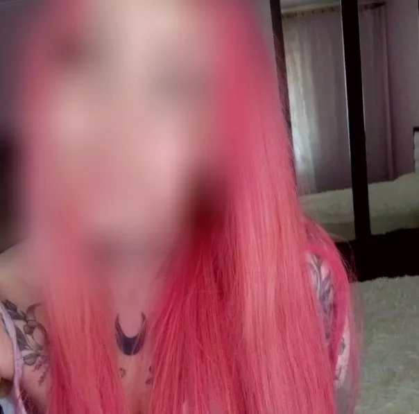Yvonne, 37