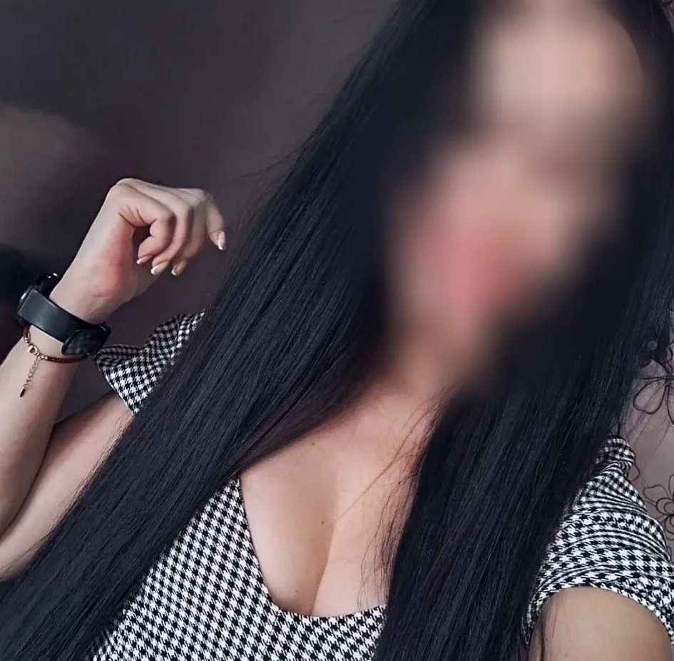 Zeynep, 30